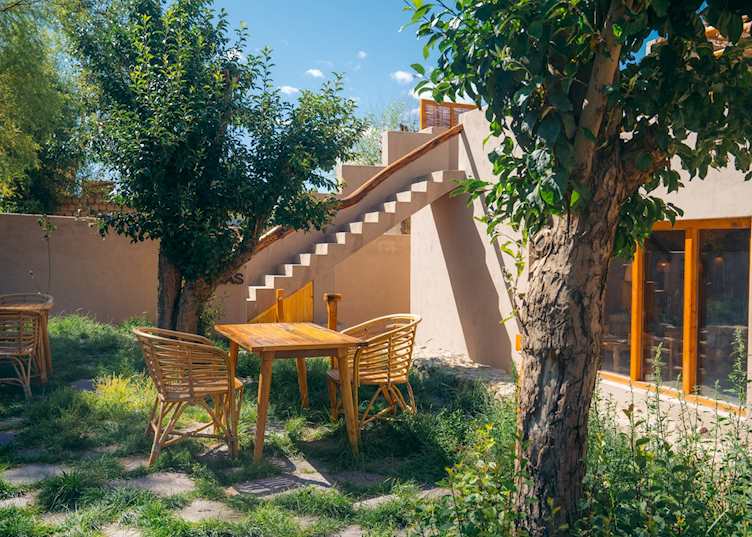 Outdoor seating at Tsas, Dolkhar