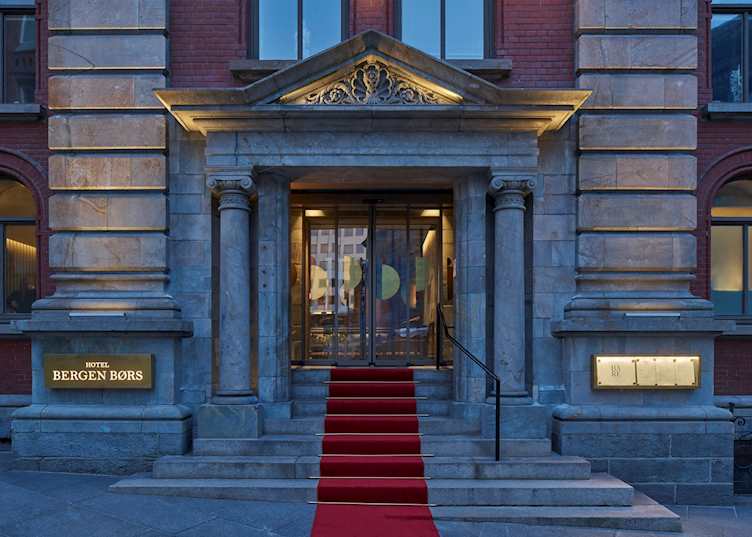 Entrance, Bergen Børs (credit: Bergen Børs)