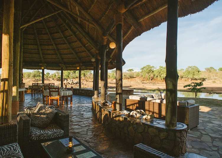 Ruaha River Lodge, Dining Area 