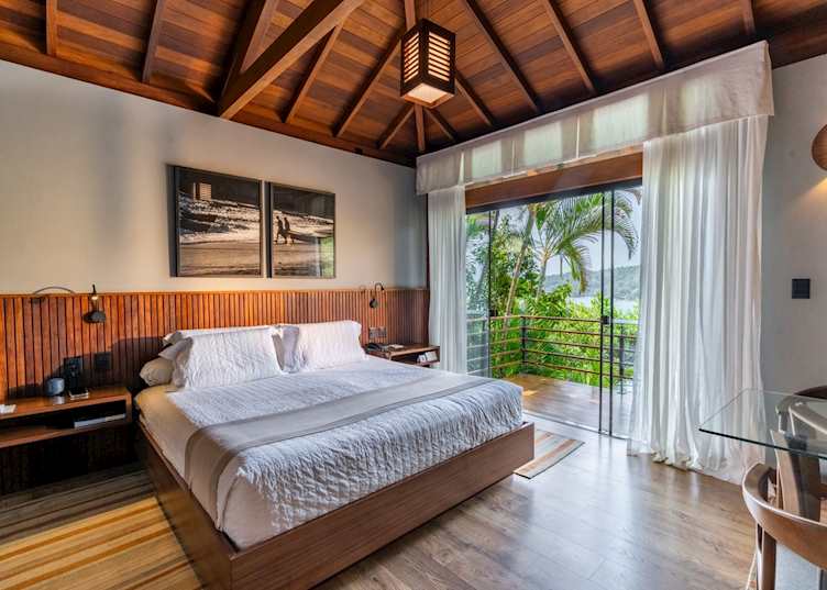Villa Anhatomirim, Awasi Santa Catarina
