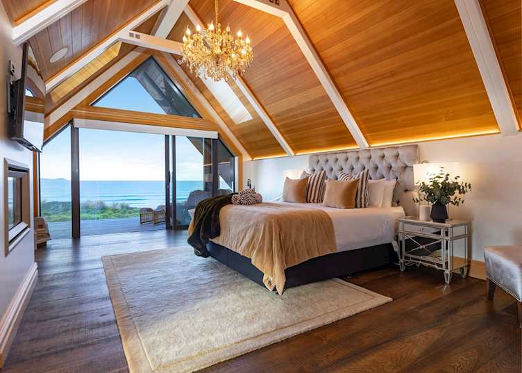 Beachfront room, Opito Lodge