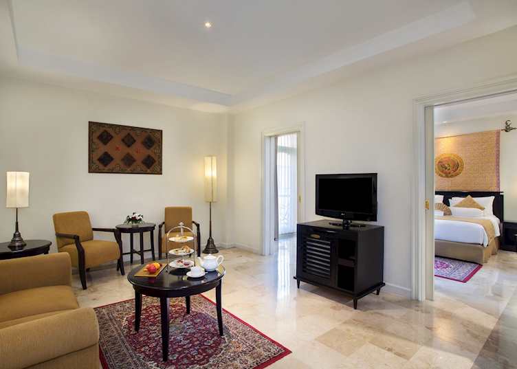 Guest Room, Phoenix Hotel 