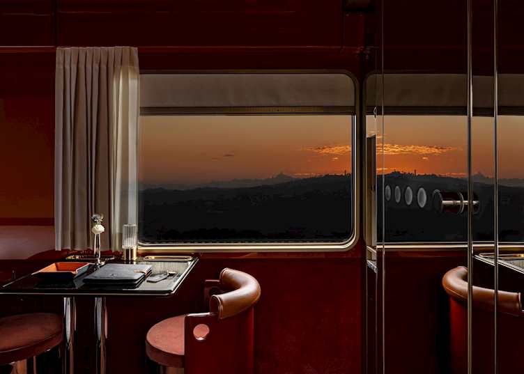 Restaurant Views, Dolce Vita Orient Express