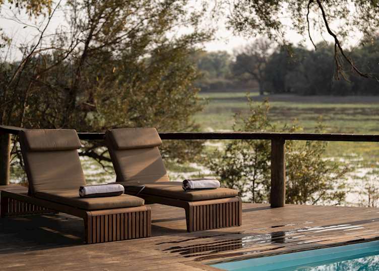 Pool desk at Sungani Lodge
