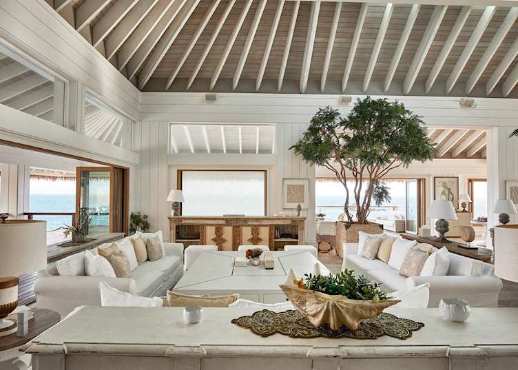 Headland House living space, The Branson Beach Estate