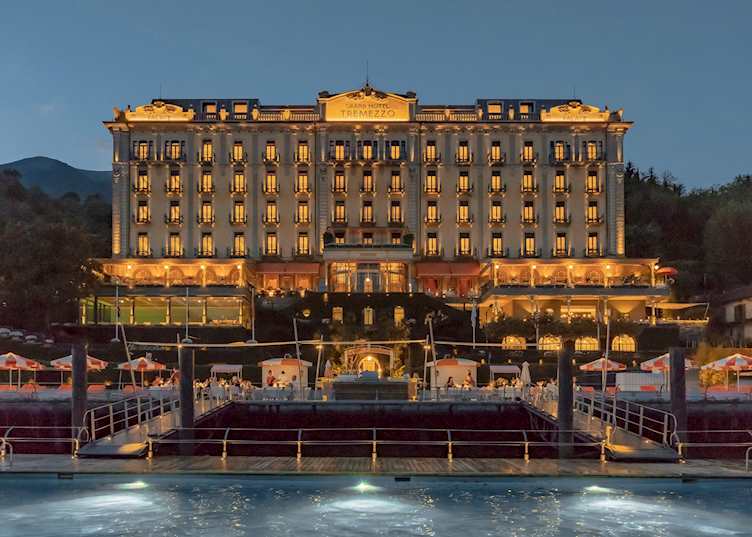 Grand Hotel Tremezzo Palace, Exterior by night