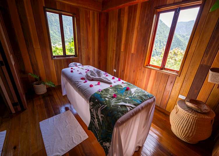 Spa treatment room, Jungle Bay