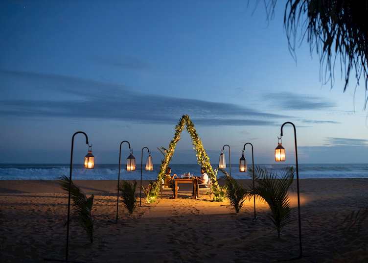 Beach dining, Aditya