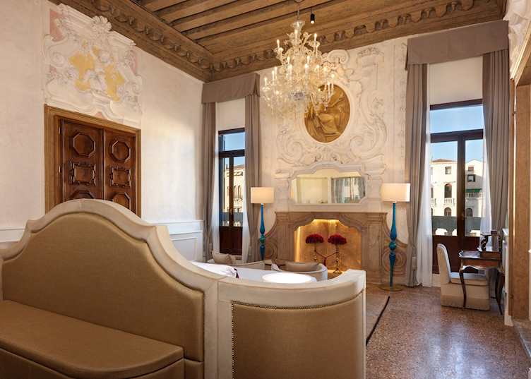 Palazzo Giovanelli, Foscarini Suite