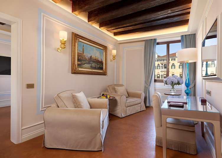 Palazzo Giovanelli, Grand Canal Suite