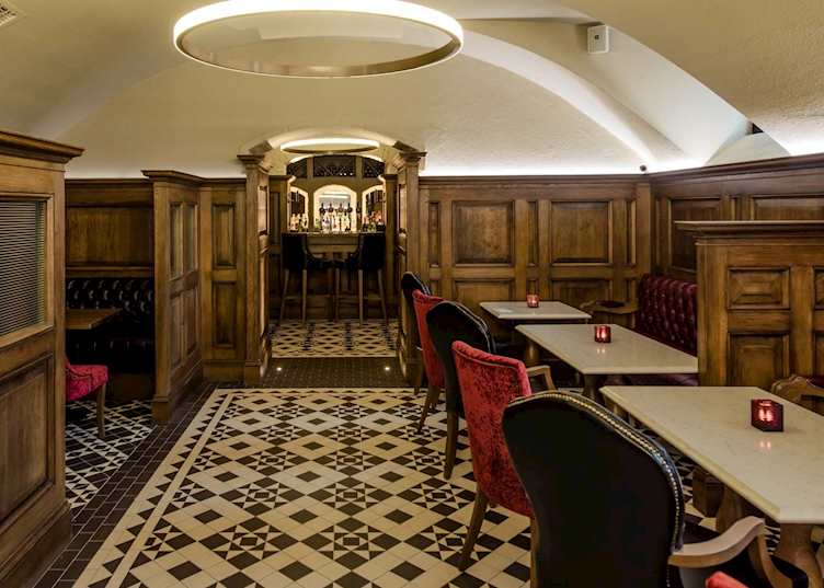 Cellar Bar, Cahernane House Hotel 
