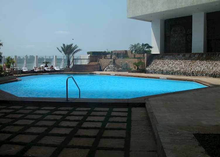 The Oberoi, outdoor pool