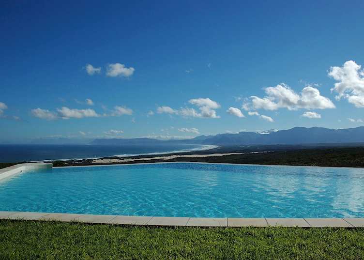 Forest Lodge pool, Grootbos Private Nature Reserve