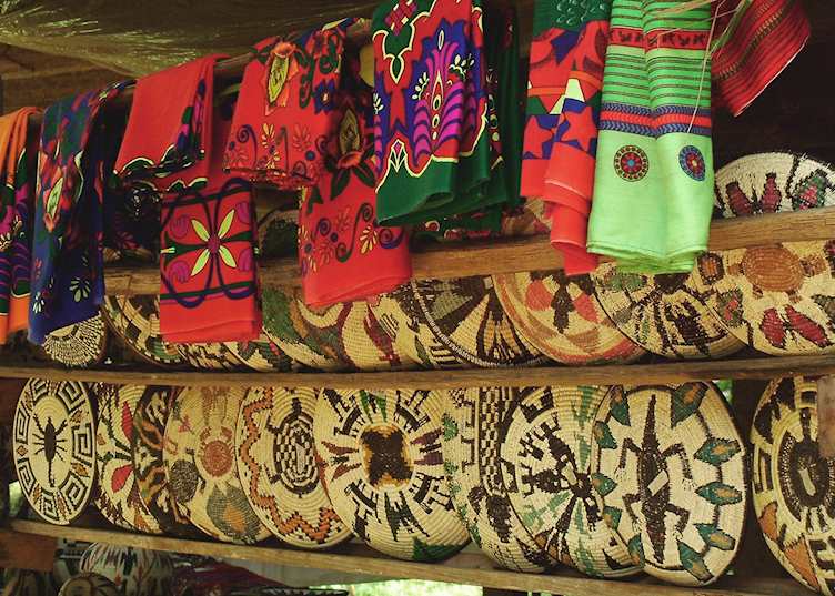 Handicrafts, Darien