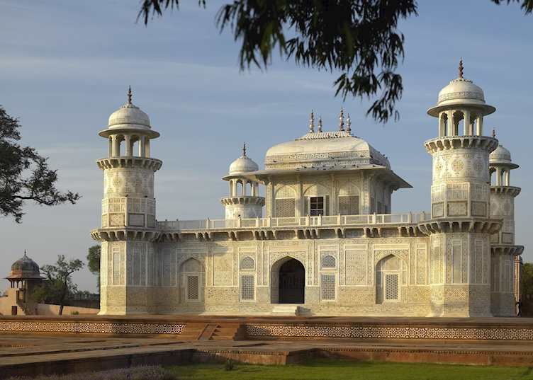 Itimad-ud-Daulah, Agra