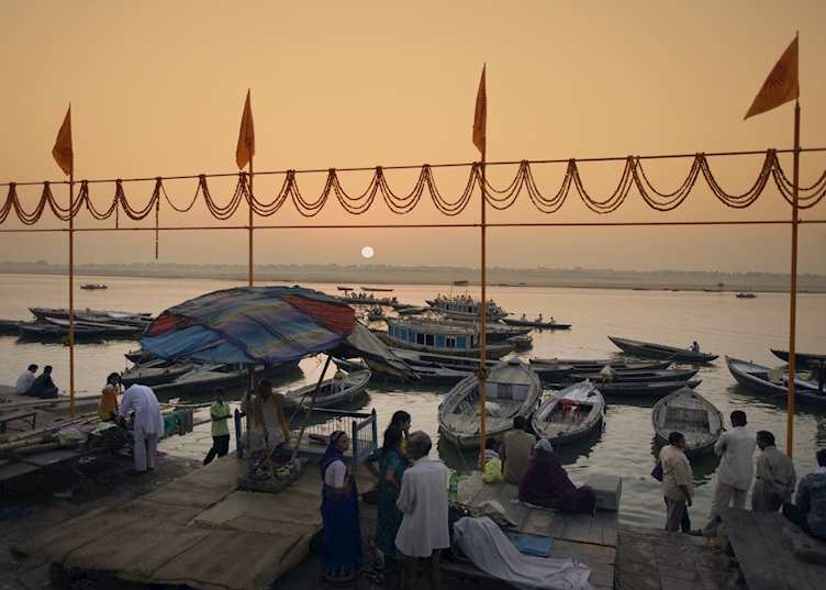 Sunrise over the ganges, Varanasi, India