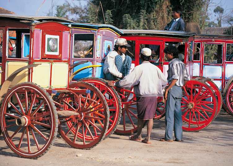 Pony and trap tour of Pyin U Lwin