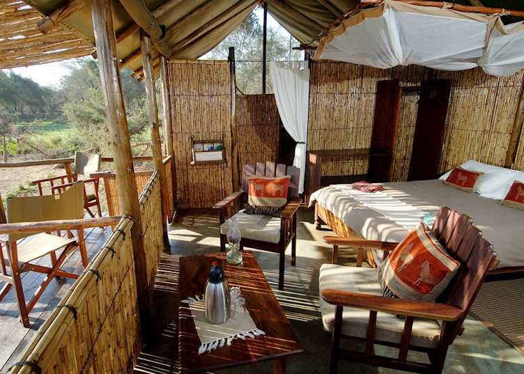 Reed & thatch chalet, Old Mondoro, Lower Zambezi National Park