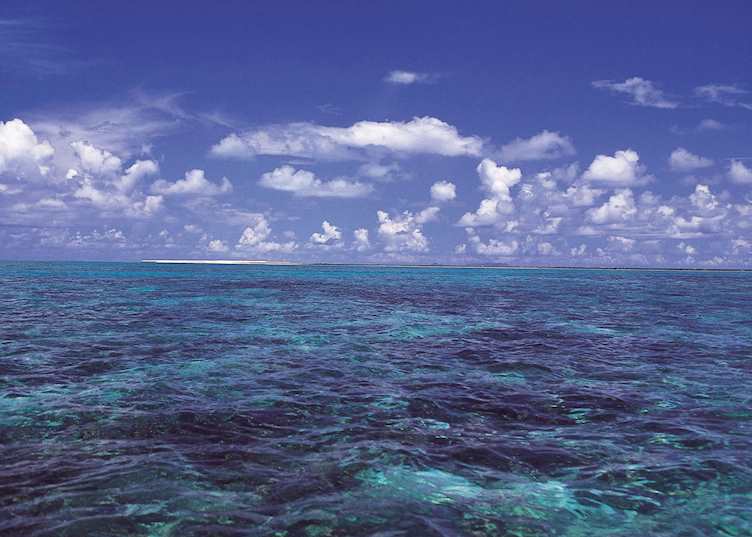 Clear seas, Kume Island