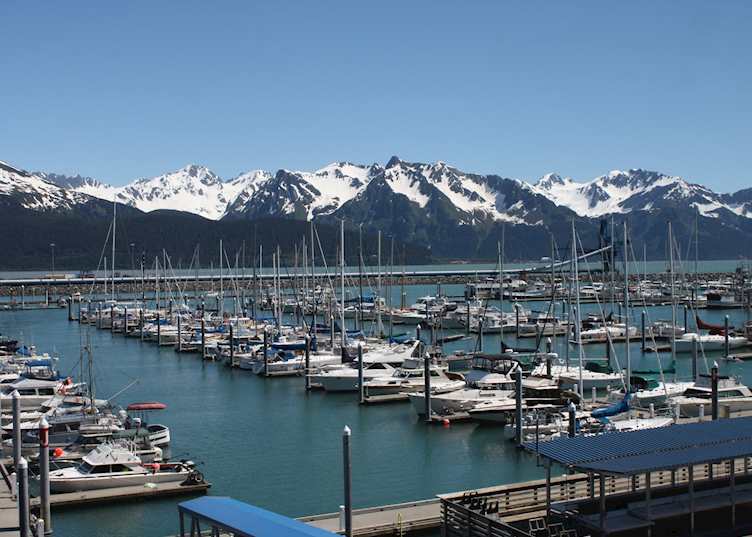 Waterview room, Seward Harbor 360 Hotel