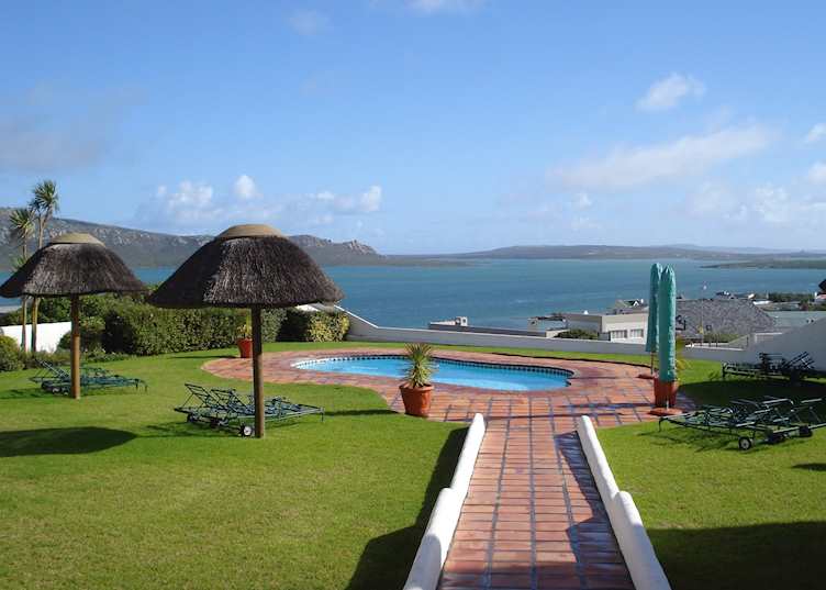 Pool, The Farmhouse Hotel