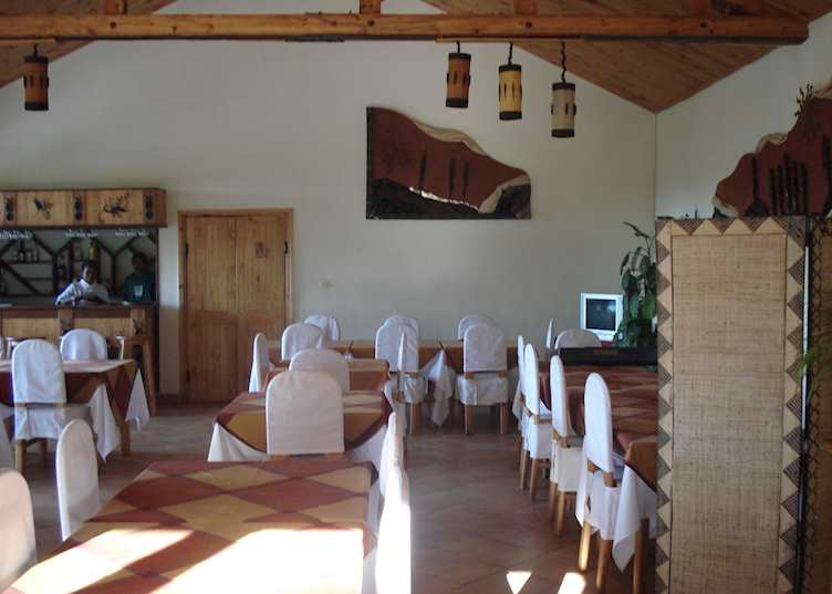 Dining room at Setam Lodge