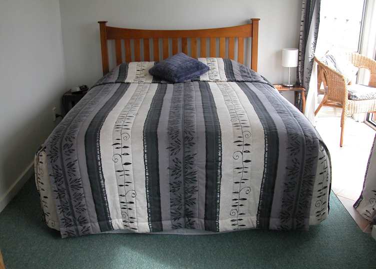 Breakthrough room, Breakers Seaside Bed & Breakfast Lodge, Greymouth
