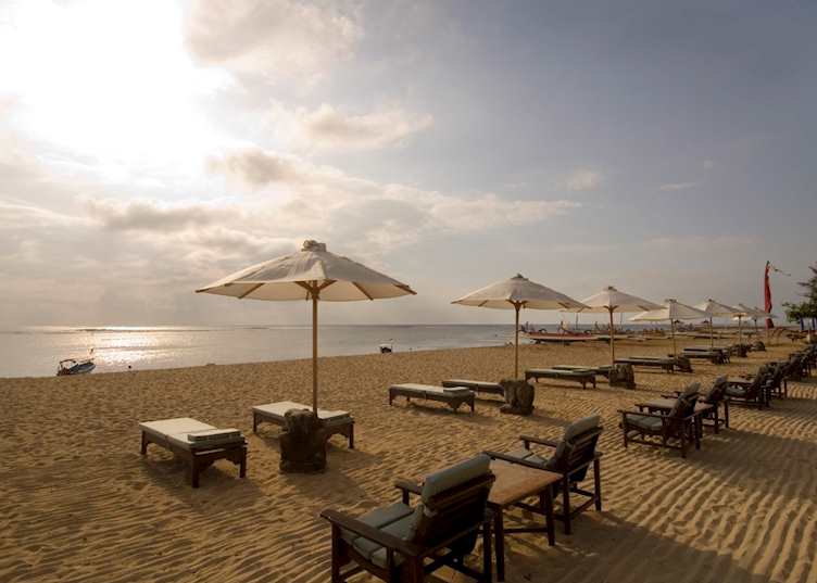 Beach at Sunrise, Tandjung Sari, Sanur