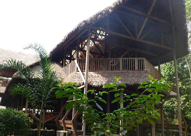 Main lodge at Refugio Amazonas