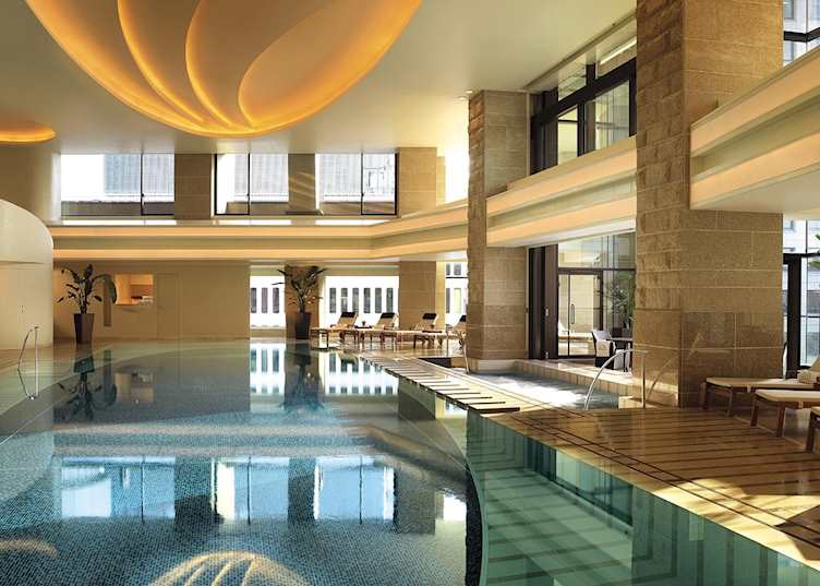 Pool, Peninsula