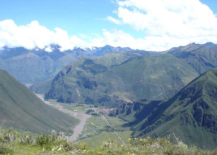 On the Huchuy Qosqo trek