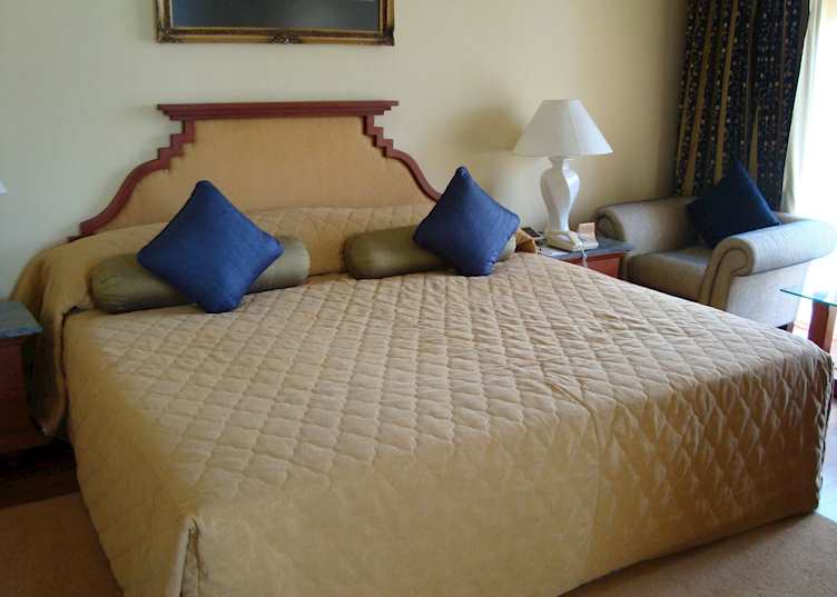 Mahaweli Reach Hotel, Kandy
