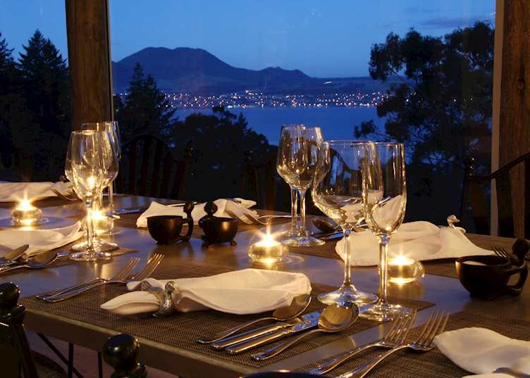 Evening dining with the view of Mount Tauhara, Acaia Cliffs Lodge, Taupo