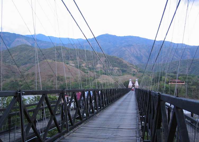Suspension bridge over Rio Cauca, Santa Fe de Antioquia