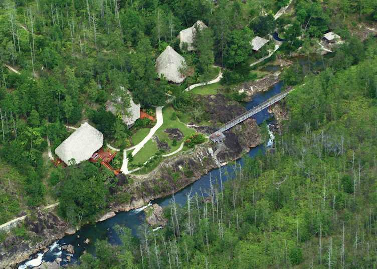Blancaneaux Lodge
