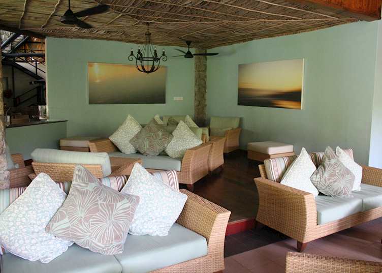 Paradise Sun, Praslin