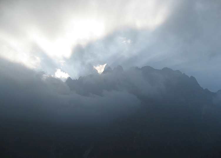 Sunrise over Jade Dragon Mountain on the Tiger Leaping Gorge trek