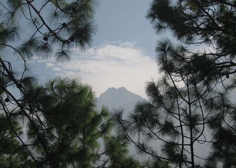 Jade Dragon Mountain on the Tiger Leaping Gorge trek