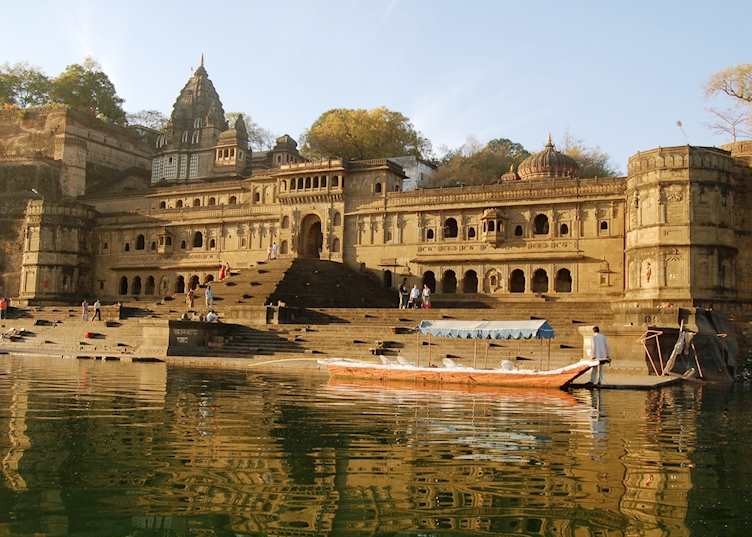 The ghats at Maheshwar