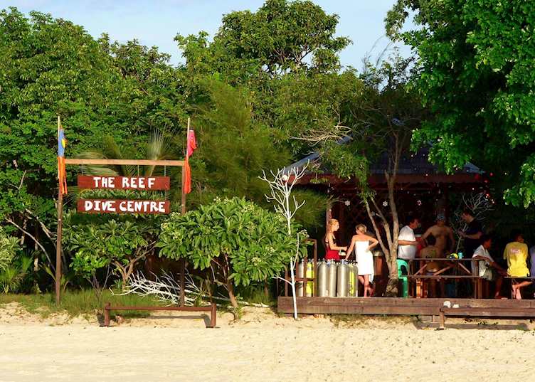 The Reef Dive Resort, Mataking Island