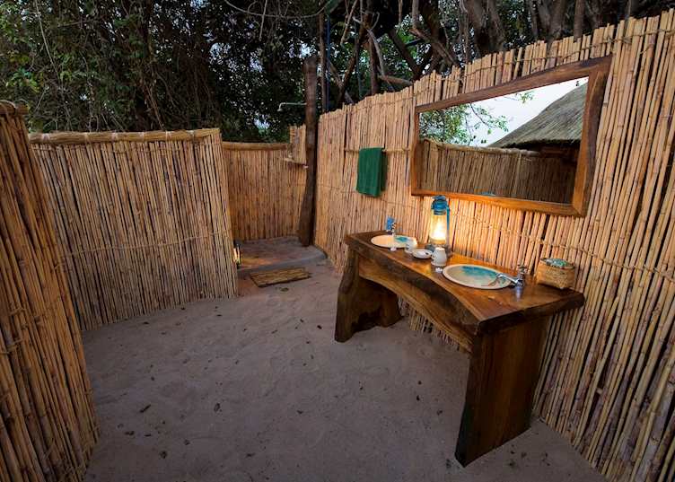 Kuyenda Bushcamp, South Luangwa National Park