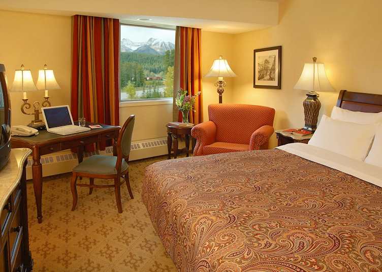 Lake Louise Inn, Lake Louise