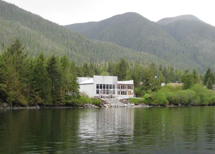 Spirit Bear Lodge, Klemtu
