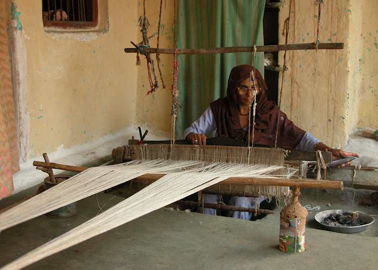 Durries being woven at Garli, Pragpur