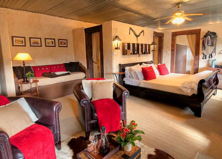 Executive Cottage, Cleopatra Mountain Farmhouse