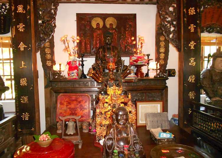 Shrine, Moon Garden Homestay