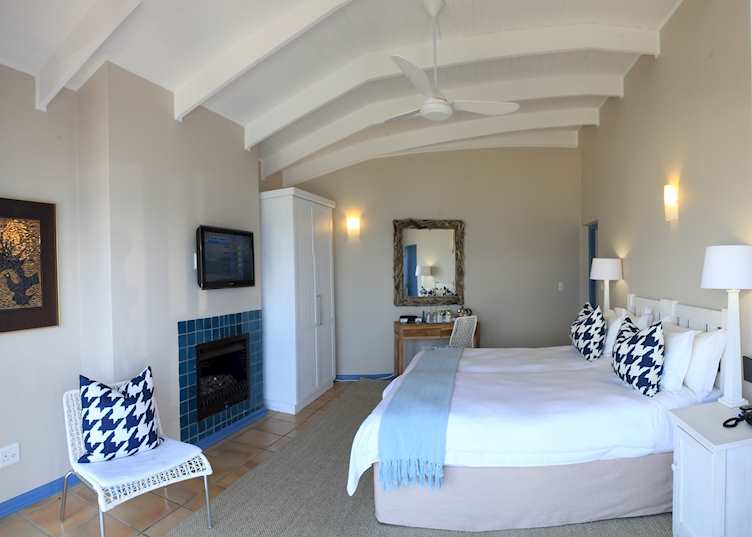 Superior twin with balcony, Periwinkle Guest Lodge, Plettenberg Bay