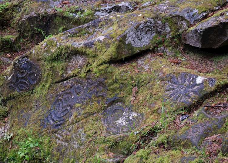 Nuxalk petroglyphs, Bella Coola