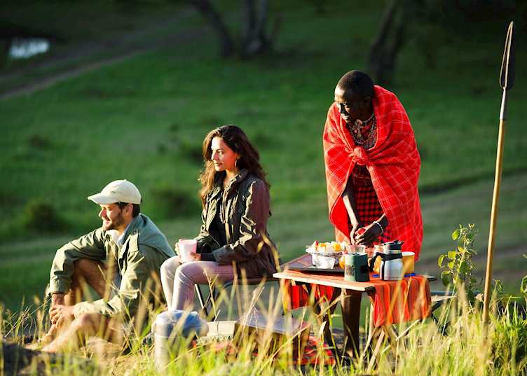 Sundowner drinks at Kicheche Mara Camp, Masai Mara