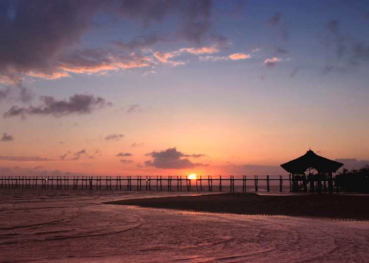 Jetty bar sunset, Fundu Lagoon, Pemba Island